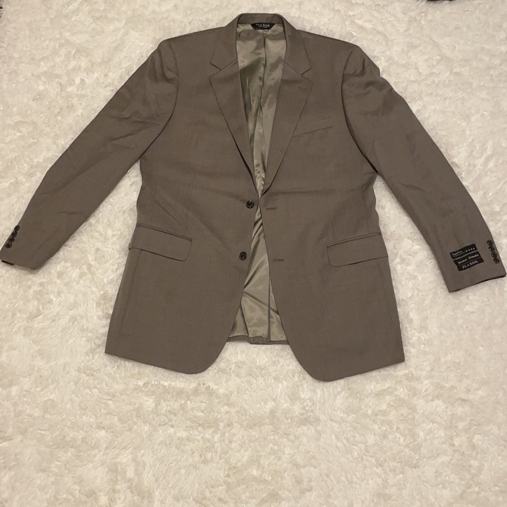 Blazer - Picture 2 of 9